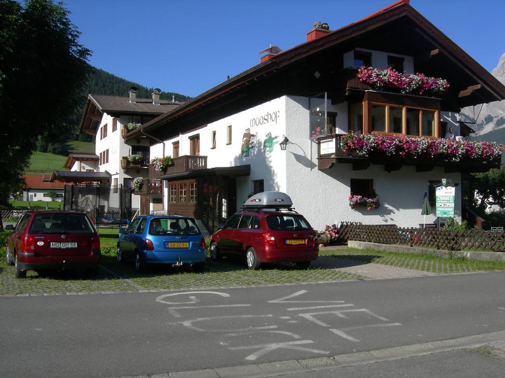 Haus Mooshof Apartment Lermoos Exterior photo