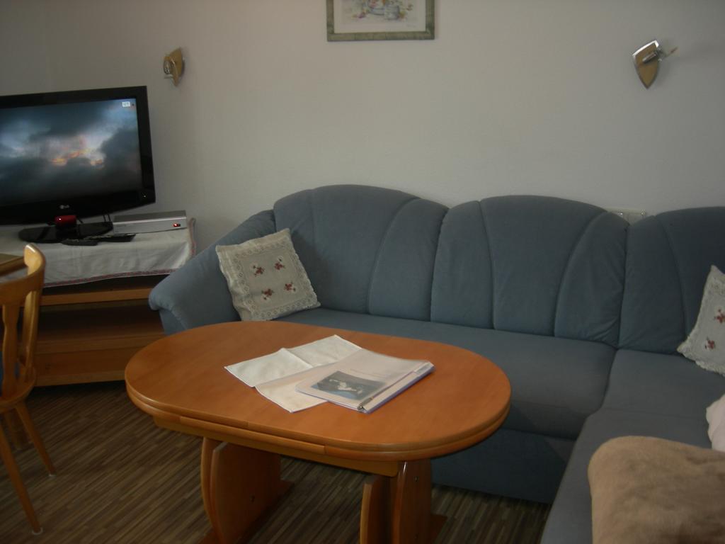 Haus Mooshof Apartment Lermoos Room photo